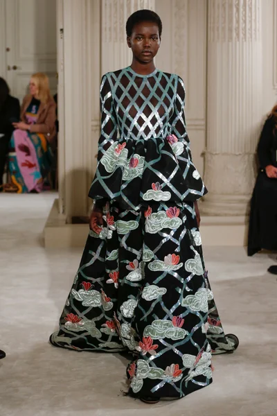 Look 66